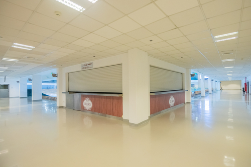 UFC Apex Stage B with cameras, a desk, and both black and green screens